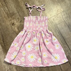5/$15 Charming Pink Daisy Kids Dress